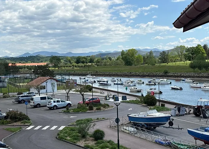 Port Nivelle Ibaian